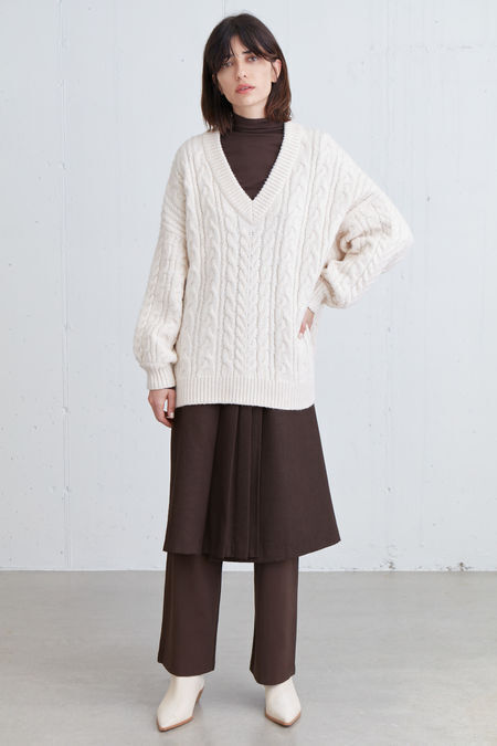 COSYHARU】Cinnamon Cable V-neck knit