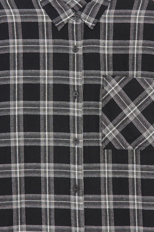 Knot Front Plaid Crop Shirt in 2023  Plaid shirt outfits, Flannel outfits, Cropped  flannel outfits