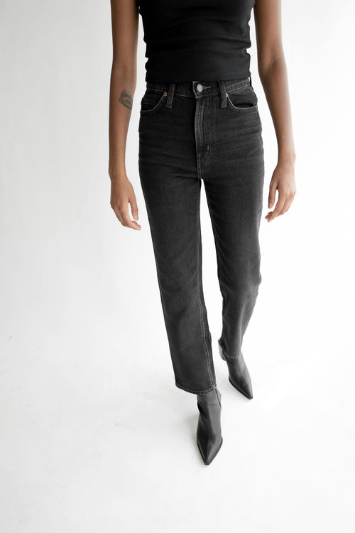 Straight Fit Extra high waist Jeans with 20% discount!