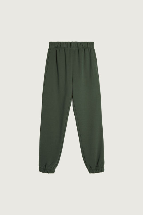 https://images.oakandfort.com/tr:w-500/site/Images/items/Pant-5854_DEEP%20GREEN-6.jpg?fcts=20230811023454