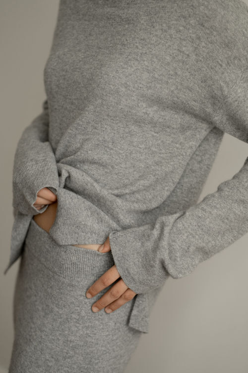 V Neck Knit Sweater Dress - Grey – Muse Social Fashion House